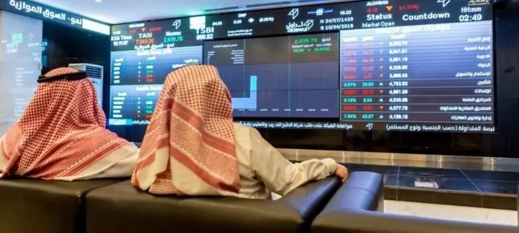 مواعيد فتح سوق العملات في السعودية 2023
